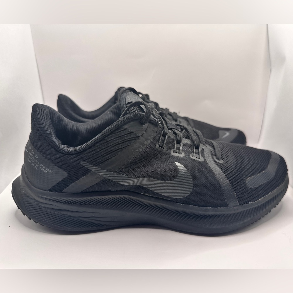 Nike Men's Black Athletic Sneakers